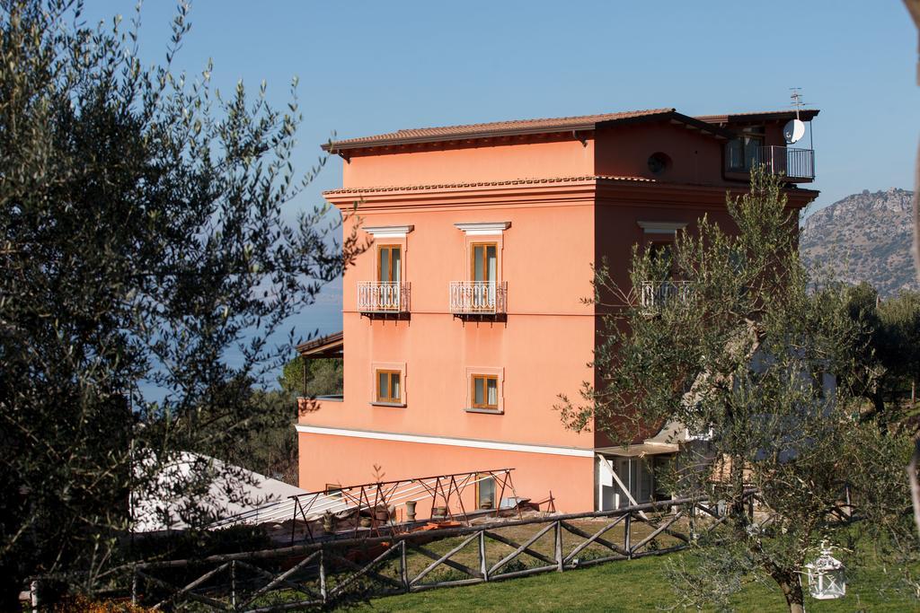 Antico Casale Russo Hotel Piano di Sorrento Luaran gambar