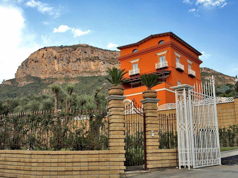 Antico Casale Russo Hotel Piano di Sorrento Luaran gambar