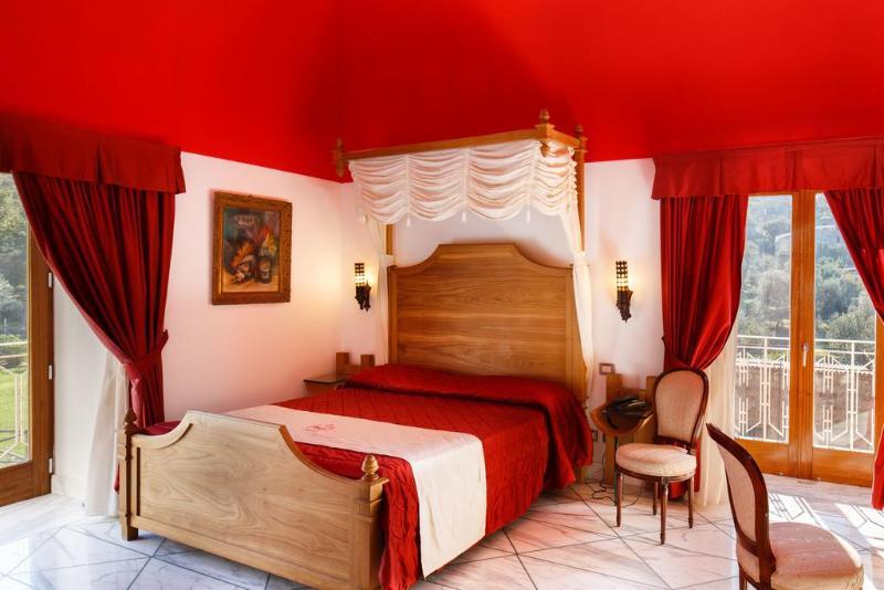 Antico Casale Russo Hotel Piano di Sorrento Luaran gambar